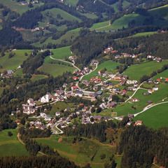 Flugwegposition um 11:46:29: Aufgenommen in der Nähe von Gemeinde Naintsch, Österreich in 1625 Meter